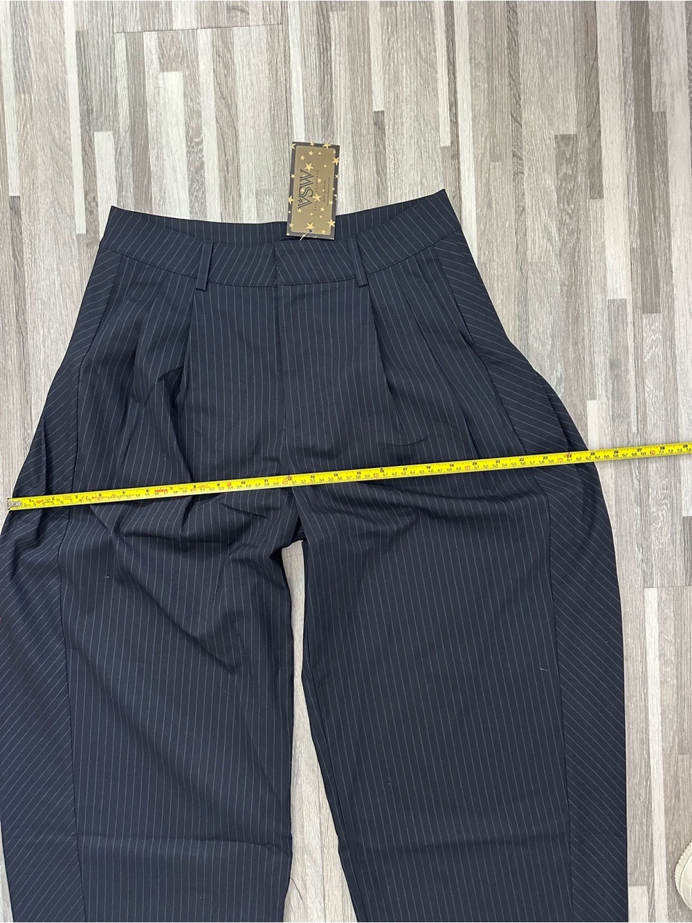Aaron & Amber Pinstripe Barrel Pants, NWT, Size M, Dark Blue Women’s - Picture 4 of 11